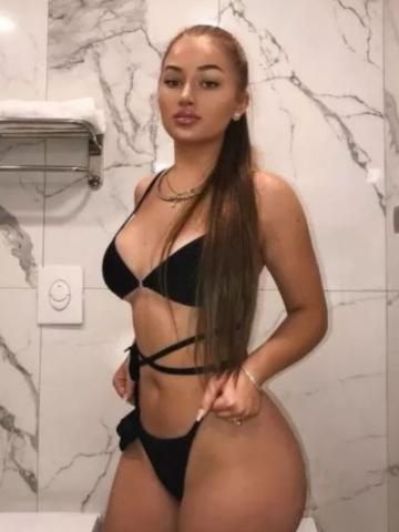 Юна